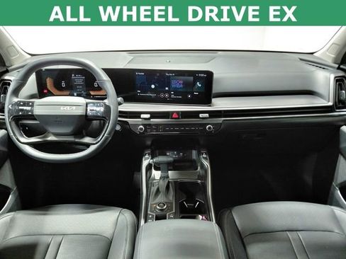 Used 2026 Kia Sorento EX image 2