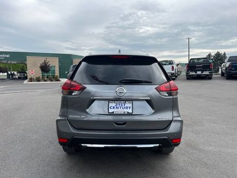 Used 2019 Nissan Rogue SV AWD/4WD image 14