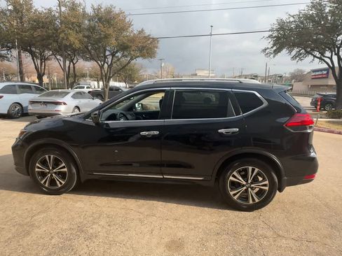 Used 2017 Nissan Rogue SL w/ SL Premium Package image 5