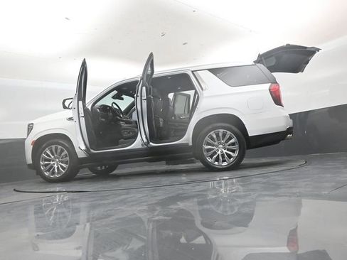 Used 2023 GMC Yukon Denali AWD/4WD image 56