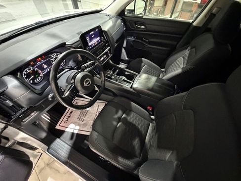 Used 2022 Nissan Pathfinder SV FWD image 20