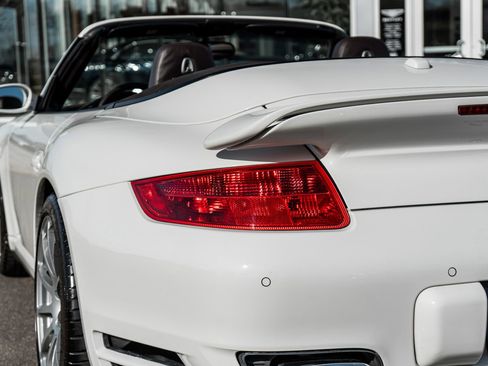 Used 2009 Porsche 911 Turbo image 9