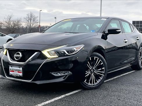 Used 2018 Nissan Maxima Platinum image 1