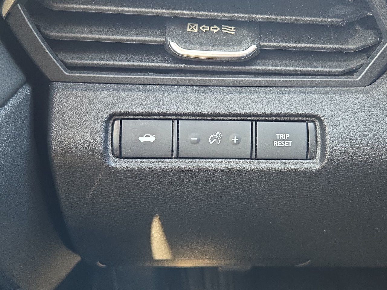 Certified 2024 Nissan Altima 2.5 SR FWD image 25