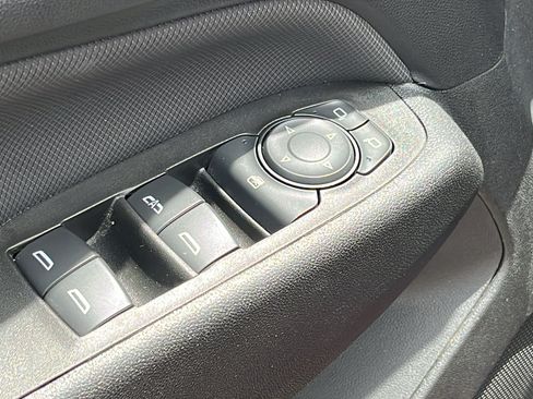 Used 2022 Chevrolet Equinox RS FWD image 12