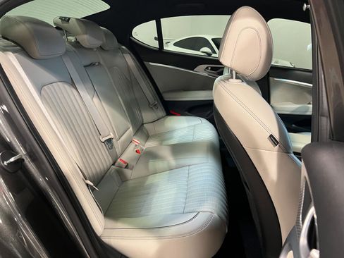 Used 2023 Genesis G70 2.0T w/ Sport Prestige Package image 34