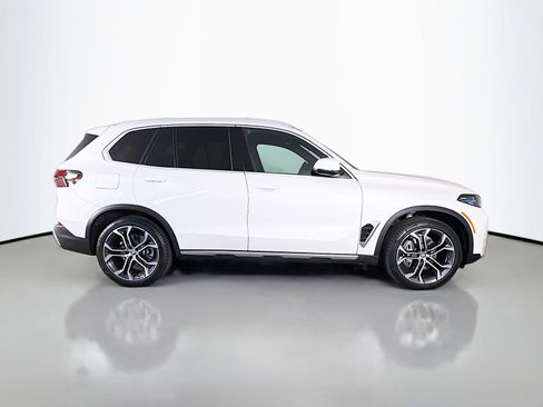 Used 2026 BMW X5 sDrive40i w/ Premium Package RWD image 8