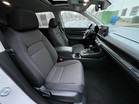 Certified 2025 Honda CR-V EX image 33