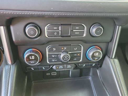 Used 2024 Chevrolet Tahoe LT RWD image 14