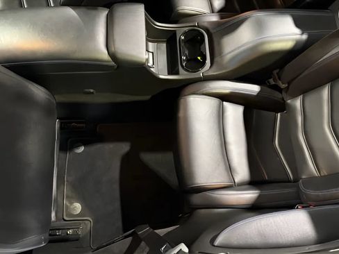 Used 2018 Maserati GranTurismo Sport RWD image 22