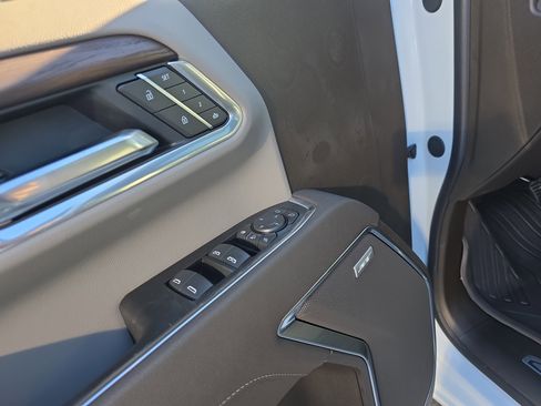 New 2026 GMC Sierra 2500 SLT w/ SLT Convenience Package image 16