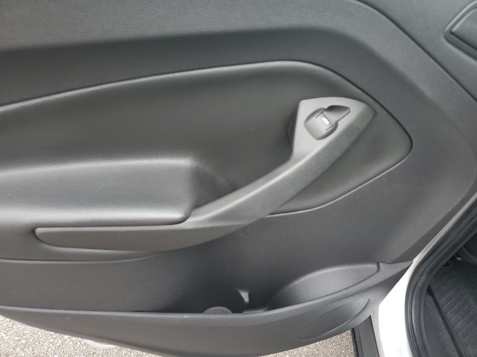 Used 2014 Ford Escape S FWD image 15