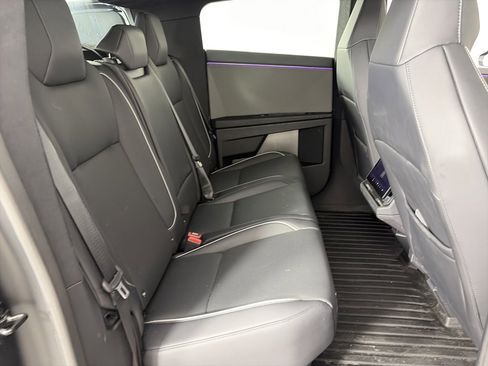 Used 2025 Tesla Cybertruck AWD Crew Cab image 26