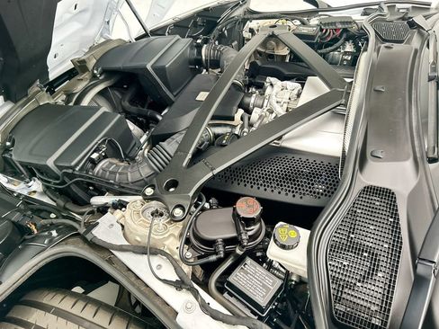 Used 2023 Aston Martin DB11 Coupe RWD image 26
