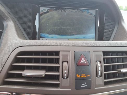 Used 2011 Mercedes-Benz E 350 Cabriolet image 19