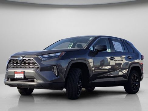 Used 2023 Toyota RAV4 LE image 16