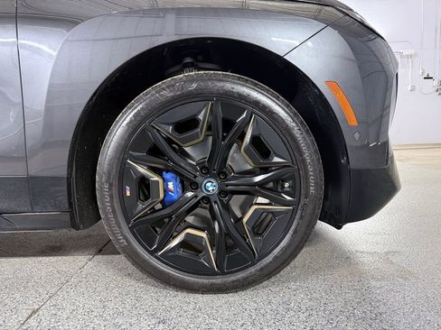 Used 2023 BMW iX M60 w/ Executive Package image 5