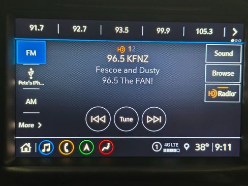 Used 2021 GMC Sierra 1500 AT4 w/ AT4 Value Package image 3