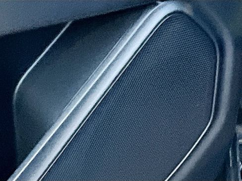 Used 2022 Ford Explorer XLT AWD/4WD image 18