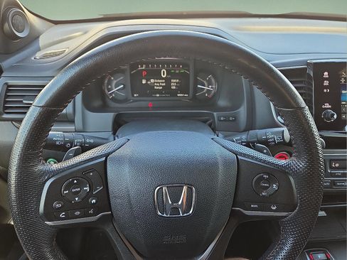 Used 2023 Honda Passport TrailSport image 4
