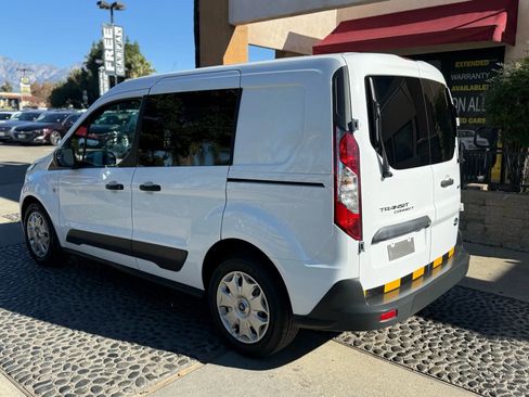 Used 2018 Ford Transit Connect XLT image 7