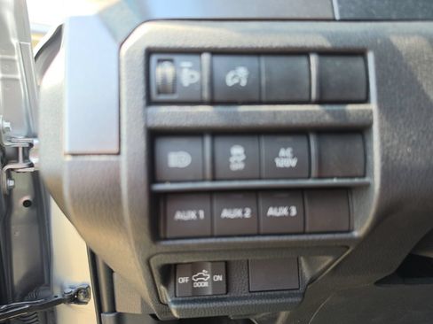 Used 2024 Toyota Tacoma TRD Sport w/ TRD Sport Upgrade Package AWD/4WD image 25