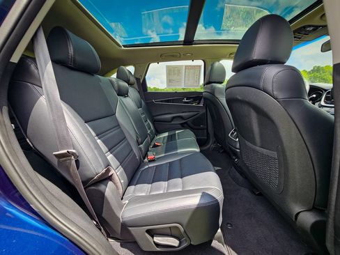 Used 2019 Kia Sorento EX w/ EX Touring Package FWD image 42