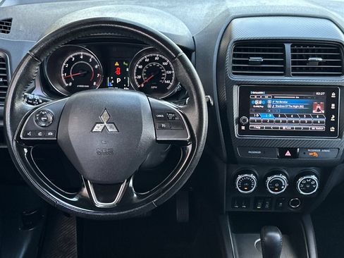 Used 2019 Mitsubishi Outlander Sport SE FWD image 14