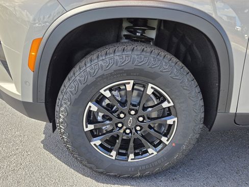 New 2026 Chevrolet Traverse Z71 image 4