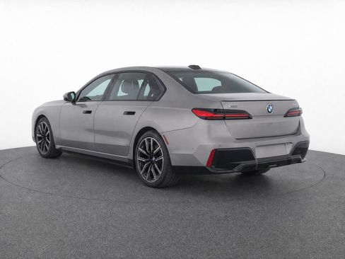 Used 2026 BMW 740i xDrive AWD/4WD image 5