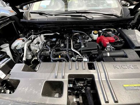 Certified 2025 Nissan Kicks SV FWD image 16