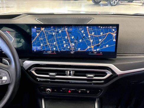 Used 2023 BMW 330i Sedan w/ Premium Package image 7