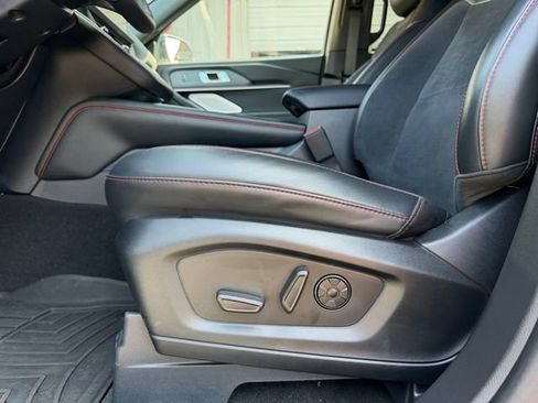 Used 2025 Ford Explorer ST AWD/4WD image 25