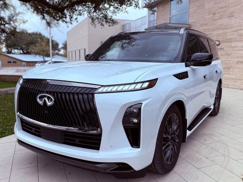 Certified 2026 INFINITI QX80 Autograph w/ Premium Cargo Package AWD/4WD image 2
