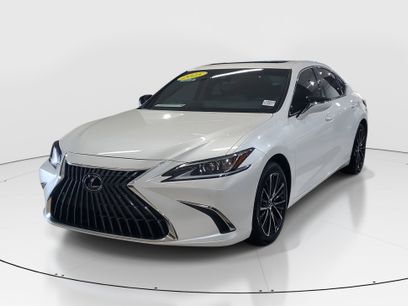 Used 2025 Lexus ES 300h w/ Premium Package
