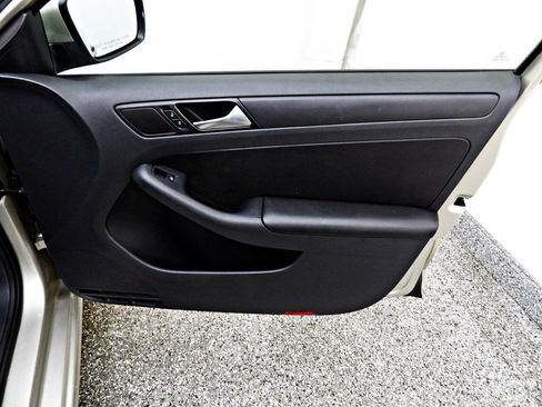 Used 2014 Volkswagen Jetta SE image 11
