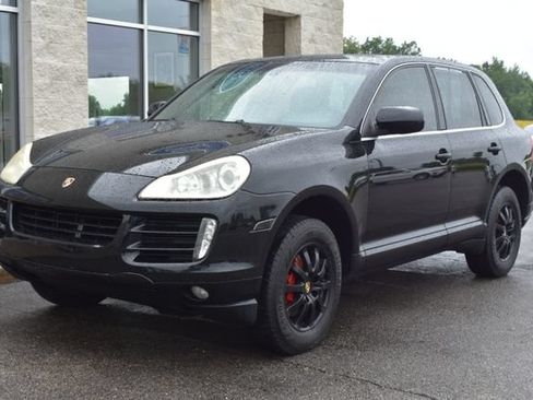 Used 2010 Porsche Cayenne AWD/4WD image 19
