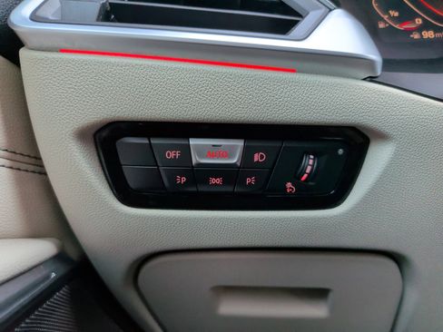 Used 2021 BMW M340i w/ Executive Package image 25