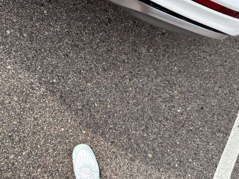 Used 2023 Hyundai Santa Fe Calligraphy image 17