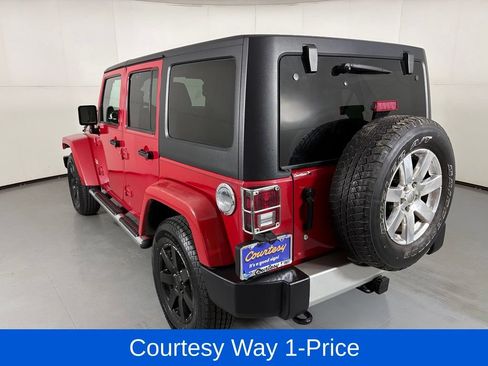 Used 2013 Jeep Wrangler Unlimited Sahara w/ Mopar Chrome Edition Group AWD/4WD image 9