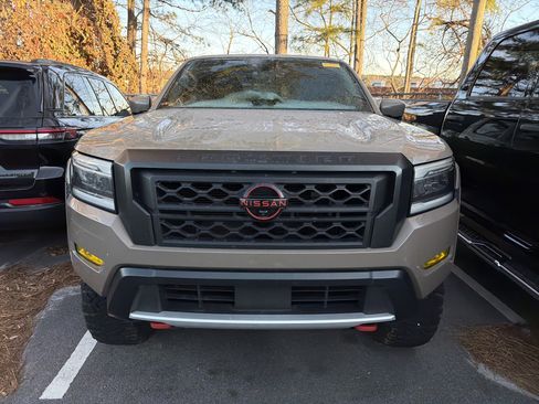 Used 2022 Nissan Frontier PRO-4X w/ Pro-4X Premium Package image 3