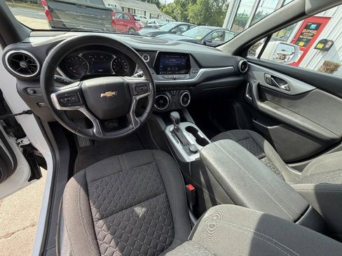 Used 2020 Chevrolet Blazer LT FWD image 11