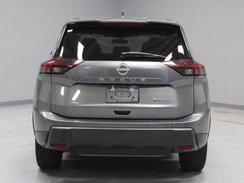 Certified 2024 Nissan Rogue SV AWD/4WD image 9