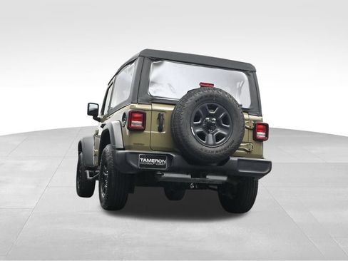 Used 2025 Jeep Wrangler Sport AWD/4WD image 23