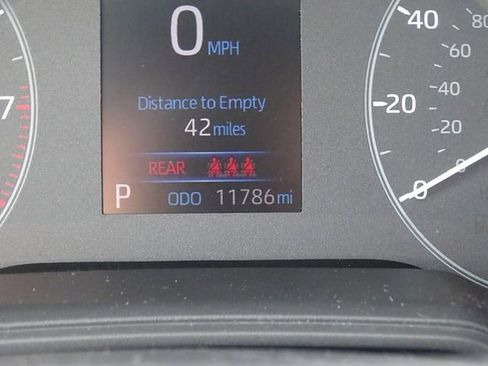 Used 2024 Toyota Corolla LE FWD image 29