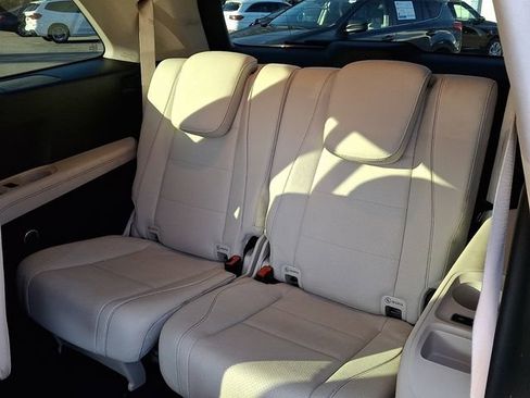 Used 2021 Mercedes-Benz GLS 450 4MATIC image 13