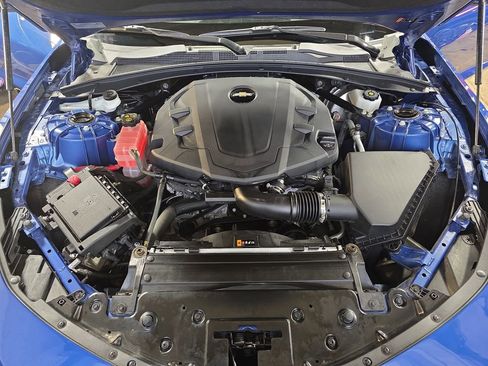 Used 2024 Chevrolet Camaro LT w/ Technology Package RWD image 26