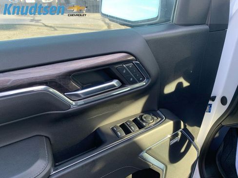 Used 2024 Chevrolet Silverado 1500 LTZ w/ LTZ Convenience Package II image 11