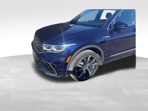Used 2022 Volkswagen Tiguan SEL R-Line image 3