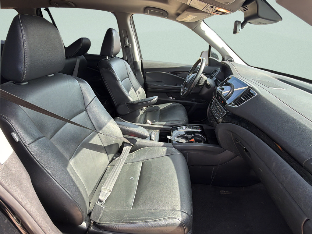Used 2021 Honda Pilot Touring image 9